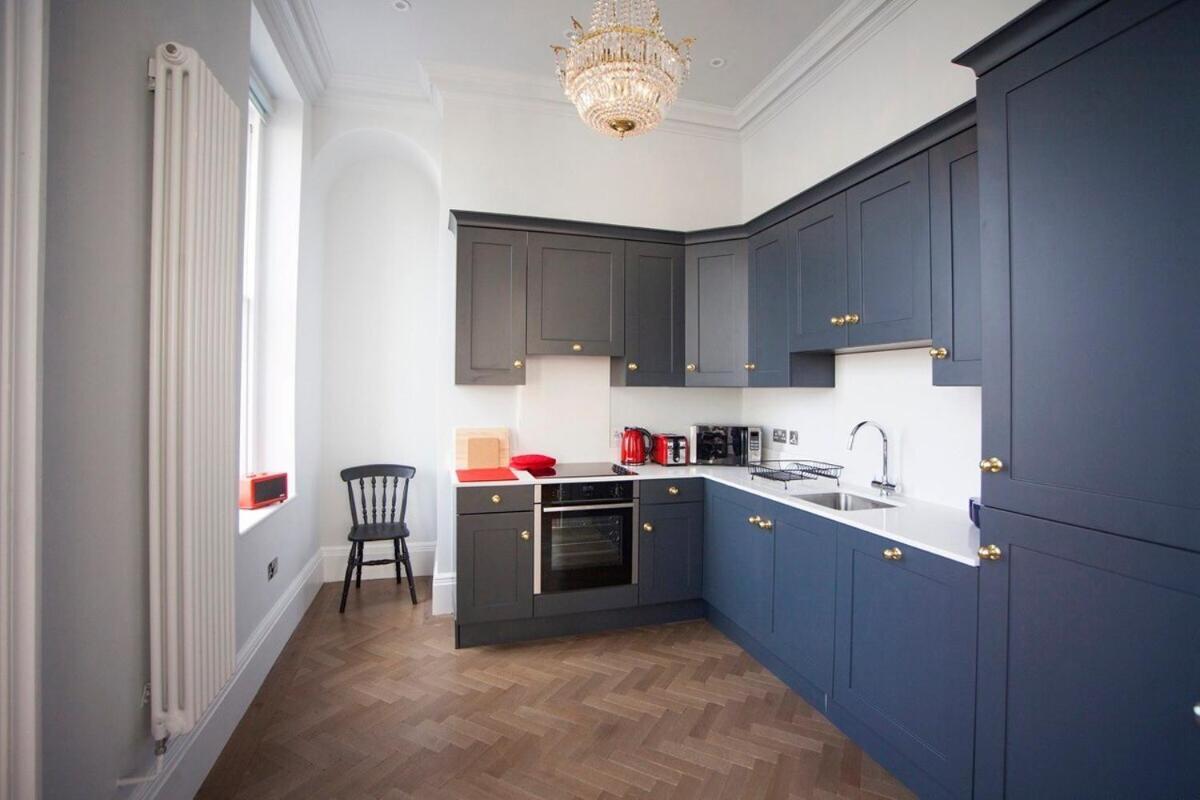 Beautiful City Centre Apartment - Bath Buitenkant foto